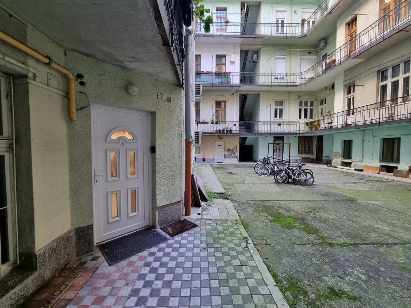 Cozy Family Apartment In بودابست المظهر الخارجي الصورة